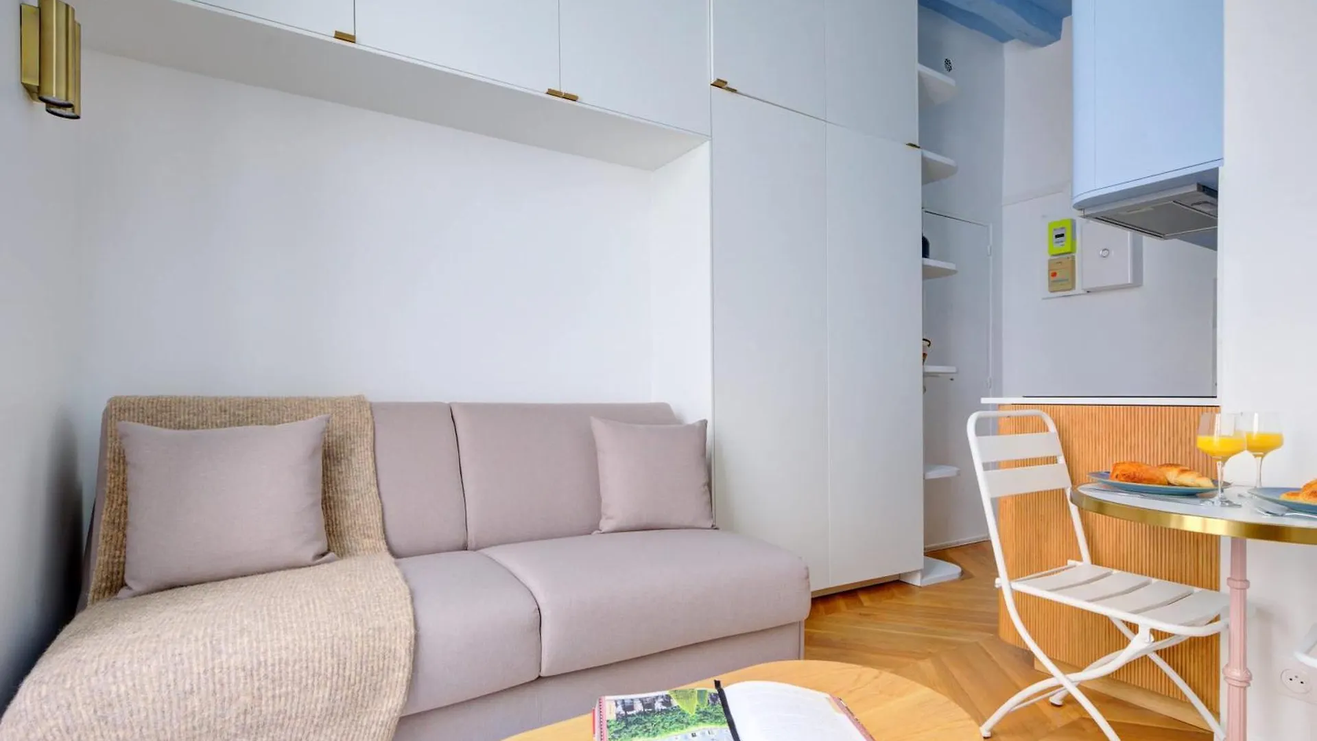 Apartment Bnbnova - Le Marais & Notre-Dame Paris