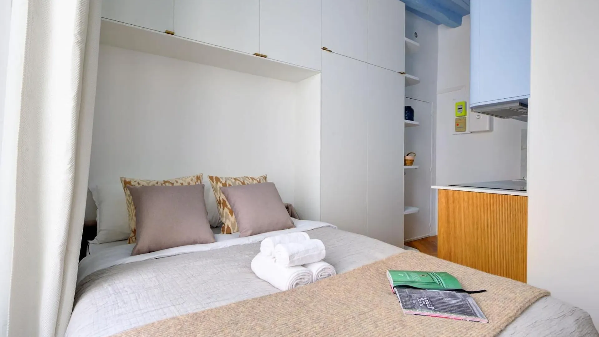 Bnbnova - Le Marais & Notre-Dame Paris Apartment
