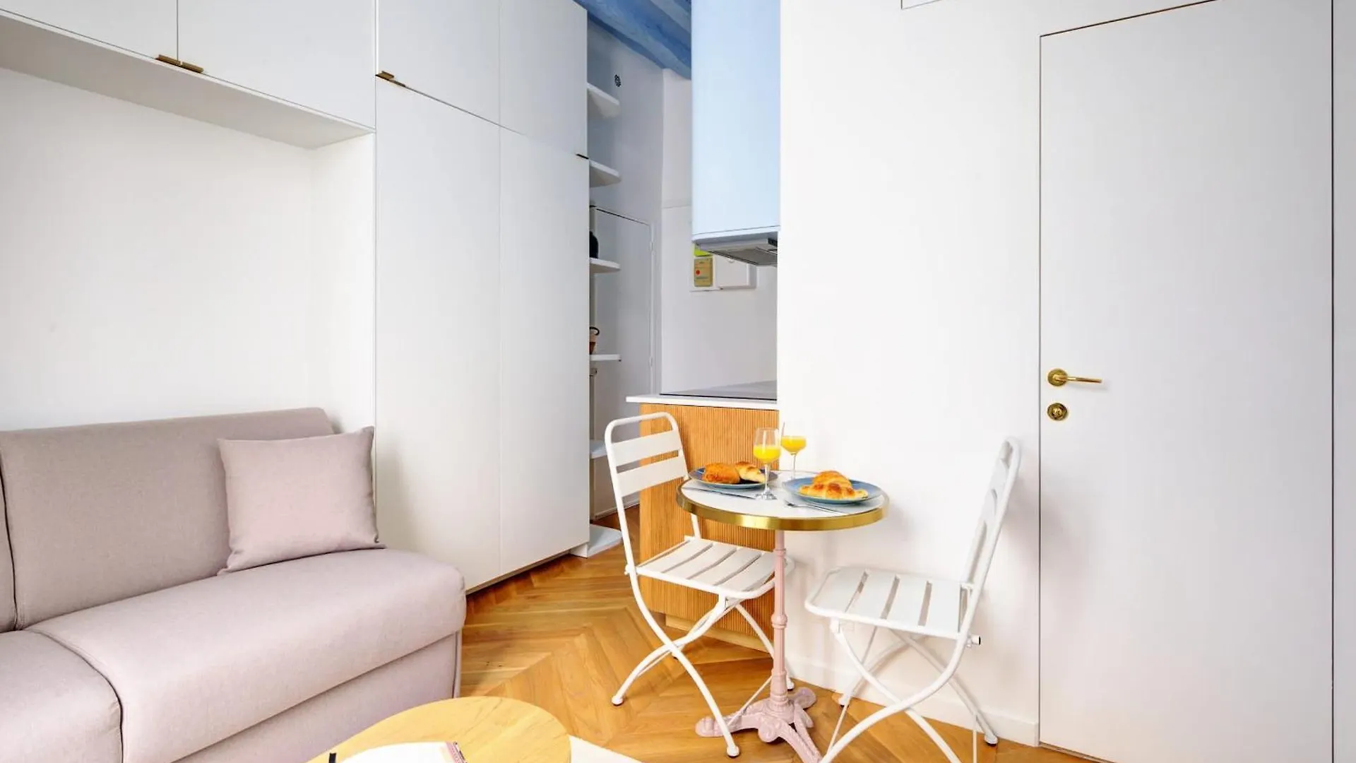 Apartment Bnbnova - Le Marais & Notre-Dame Paris France