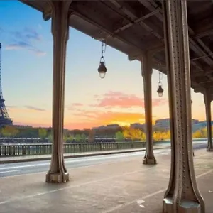 Duplex Bir-hakeim Bridge Apartment